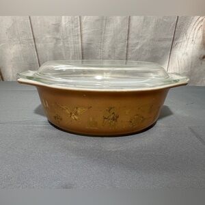 Vintage Pyrex Early American Brown & Gold 1qt. Casserole 1962-1971